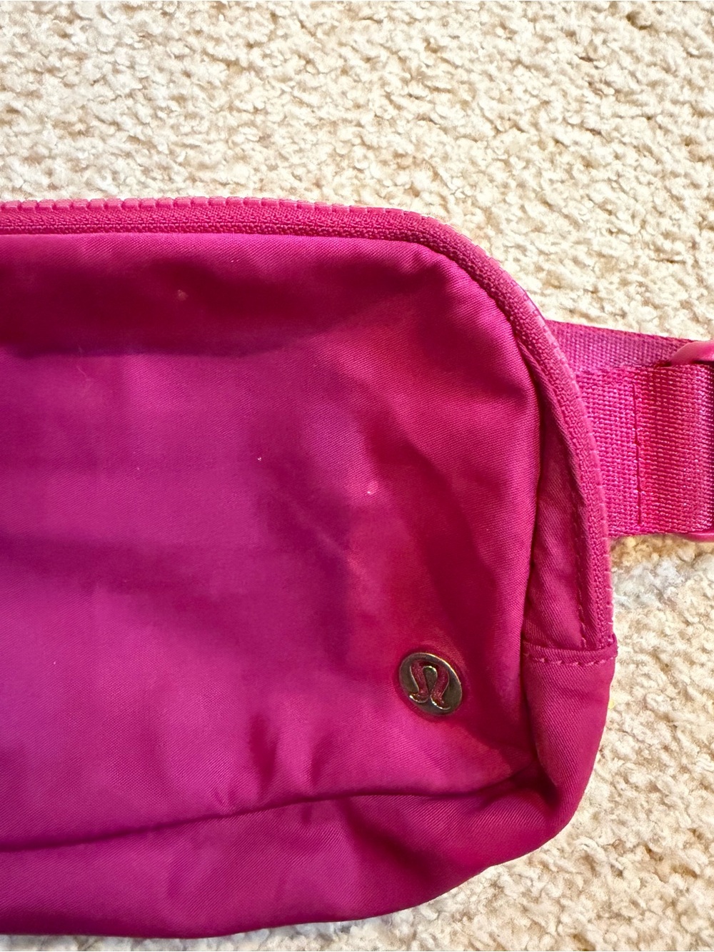 lululemon athletica Fuchsia Crossbody Waist Pack - Picture 2 of 3